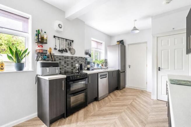 3 bed Semi-Detached for sale Image 6