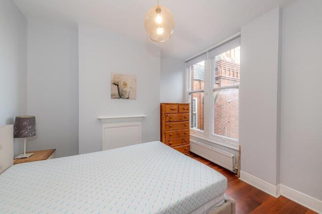 side bedroom 1