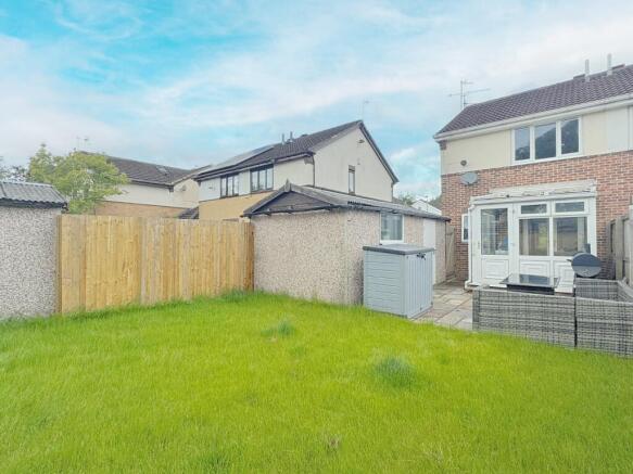 2 bed Semi-Detached for sale Image 9
