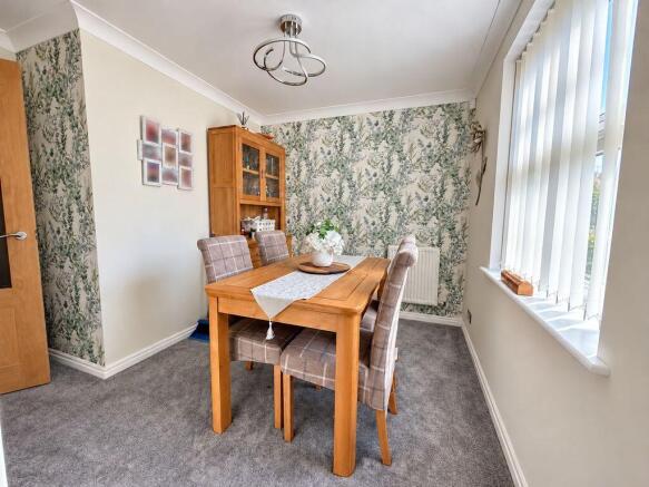 Turnbull Road, Fradley, Lichfield, WS13 8TB photo 4