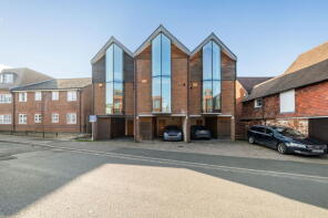 3, Church Mews, Oddfellows Road, Newbury RG14 5PL