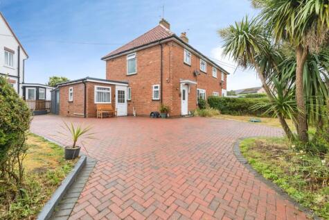 St. Margarets Crescent, Leiston, Suffolk, IP16