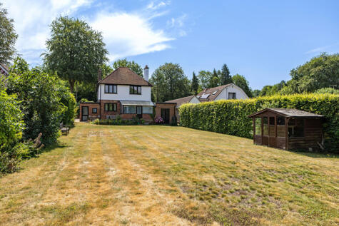 Jefferies Road, Leatherhead, KT24
