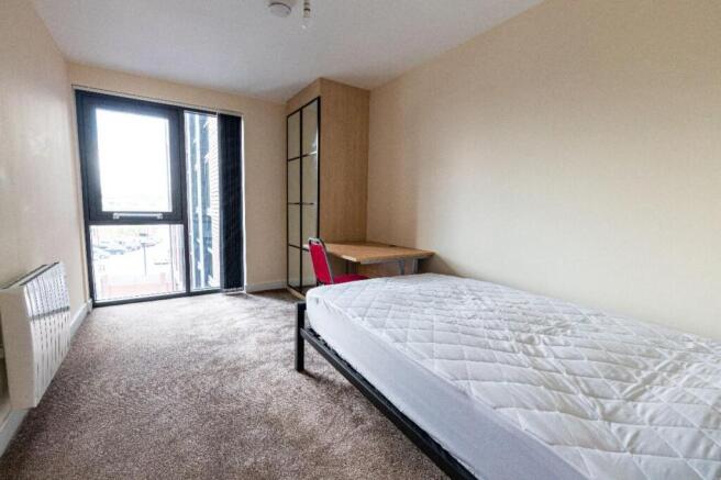 3 bed House to rent Image 10