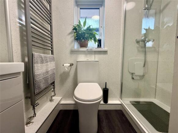 2 bed Bungalow for sale Image 10