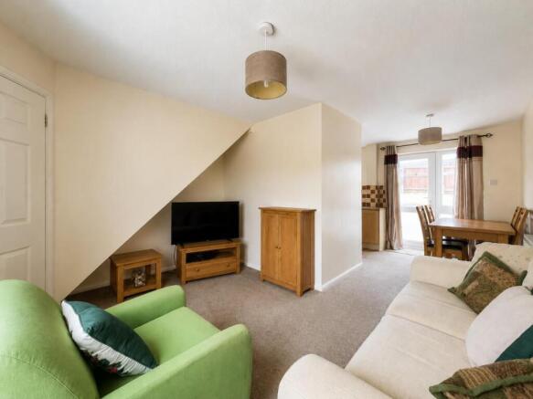 4 addymore - lounge2.jpeg