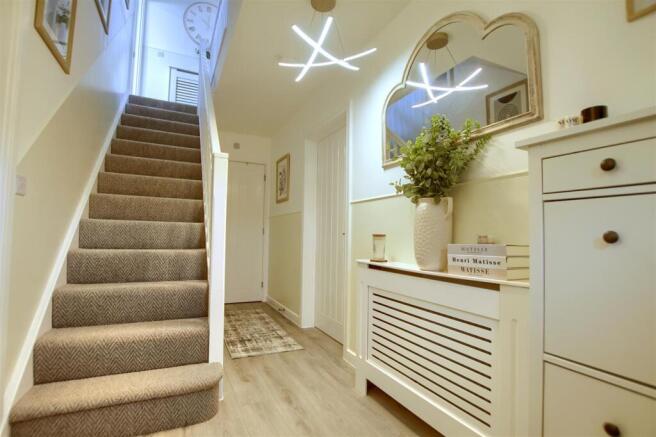 3 bed Detached for sale Image 4