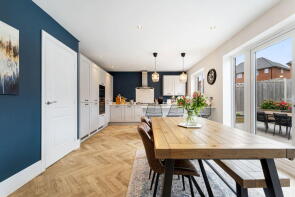 9, Lurtin Way, Daresbury, Runcorn WA4 4GJ
