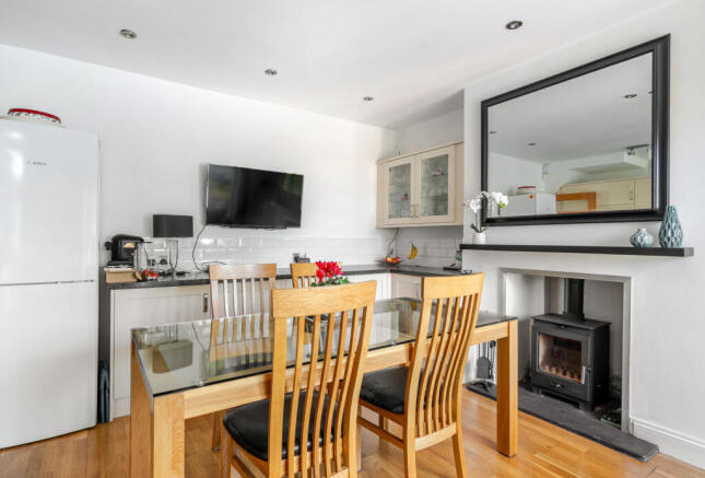 1312136-8-6854003...