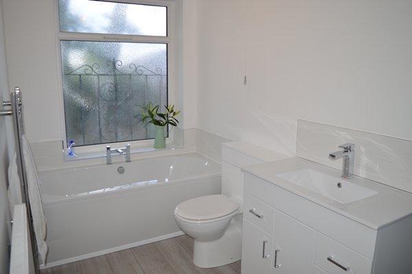 bath & shower room