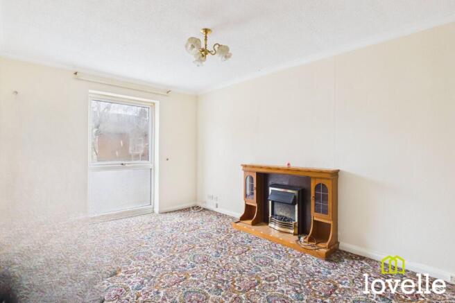 2 bed Flat for sale Image 4