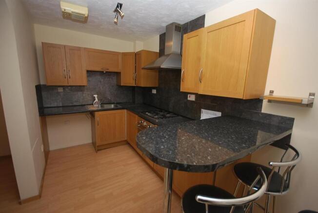 Kitchen 2.jpg