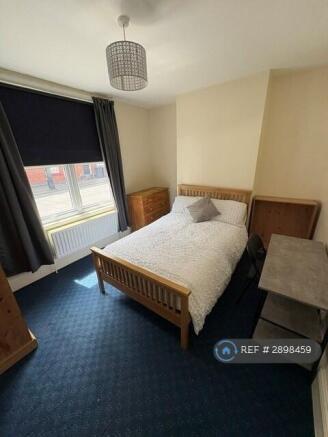 1 bed House Share to rent Image 10