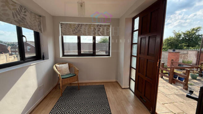 3 bed Bungalow for sale Image 12