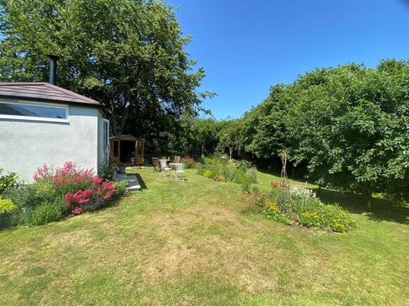Garden1.jpg