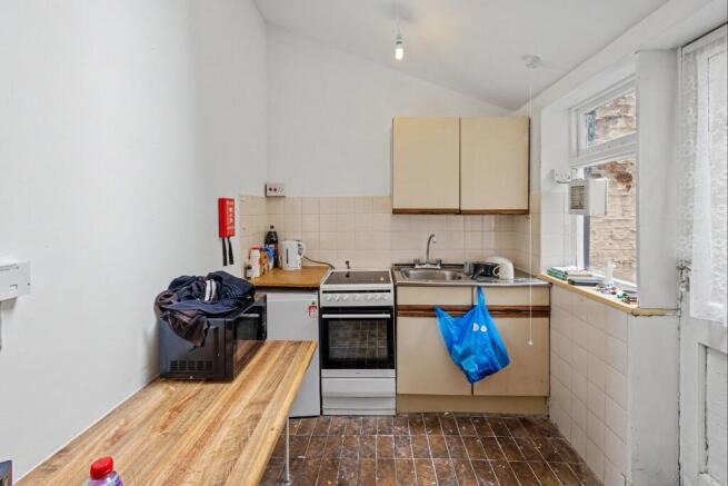 13 bed Semi-Detached for sale Image 6