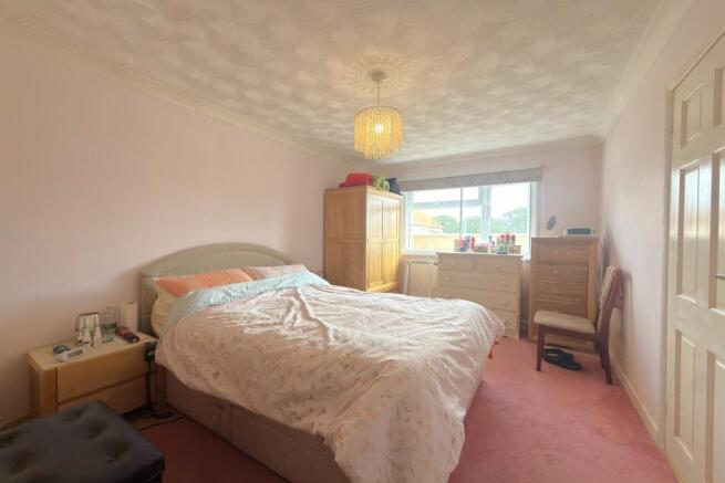 3 bed Bungalow for sale Image 7