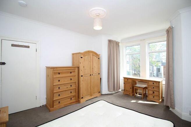 Lounge/Bedroom...