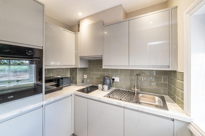 Canning Place B10...