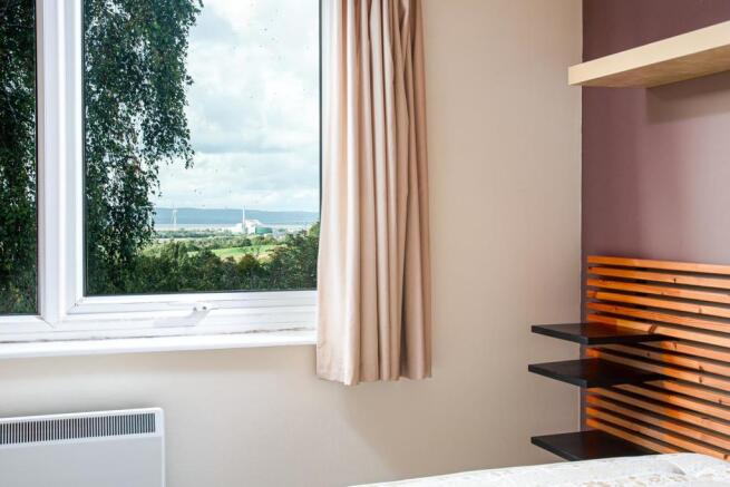 Bedroom1_2.jpg