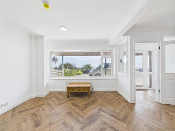 CAM03519G0-PR0303...