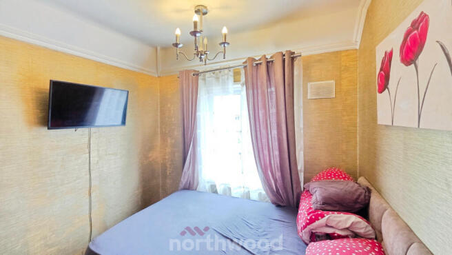 3 bed Semi-Detached for sale Image 10