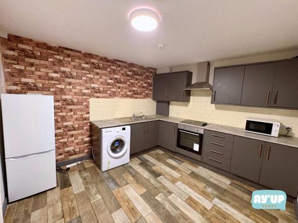 1 bed House Share to rent Image 5