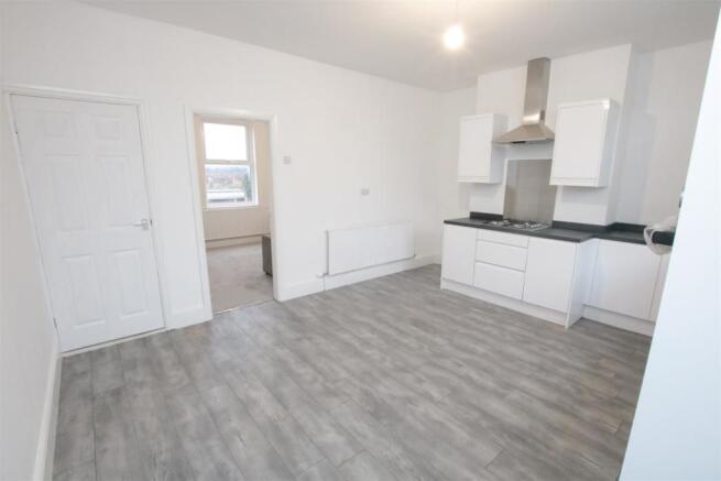 OPEN PLAN DINING KITCHEN