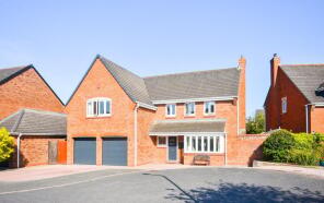 2, Jones Close, Fradley, Lichfield WS13 8UD