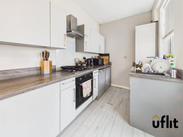 3 bed Terraced for sale Image 8