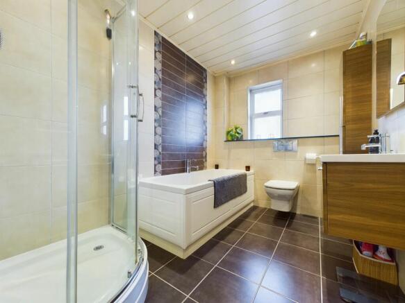 Ensuite Bathroom