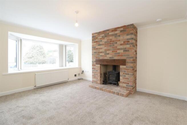 4 bed Semi-Detached for sale Image 8