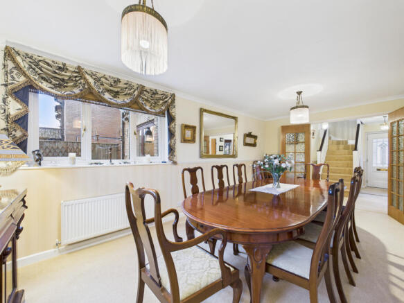 CAM01354G0-PR0632-STILL011