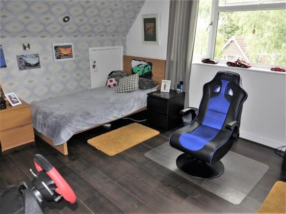 Photo 11