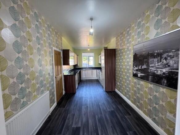3 bed Semi-Detached for sale Image 5