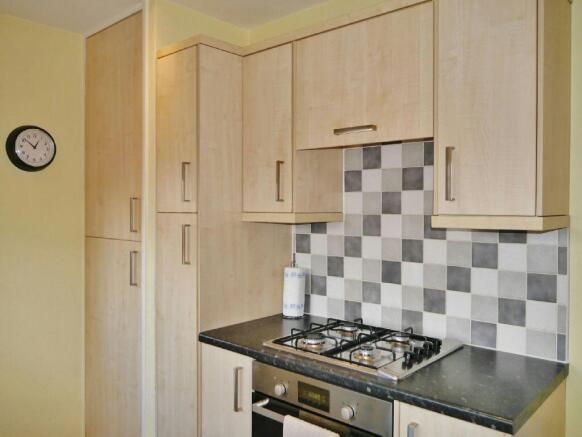 Kitchen Photo 2