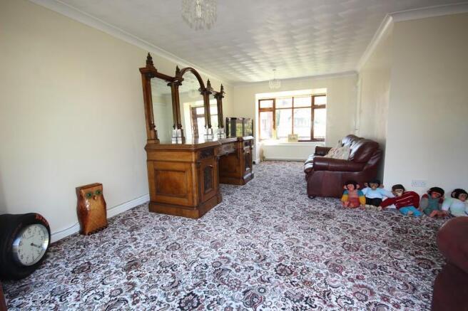 Lounge / Dining Room