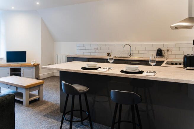2 bed Apartment to rent Image 8