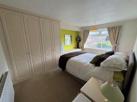 3 bed Semi-Detached for sale Image 10