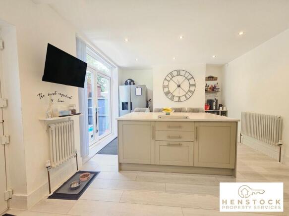Mill Fold Road, Alkrington, Middleton, Manchester, M24 photo 4