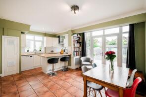 13, Deynecourt Gardens, Wanstead, London E11 2BT