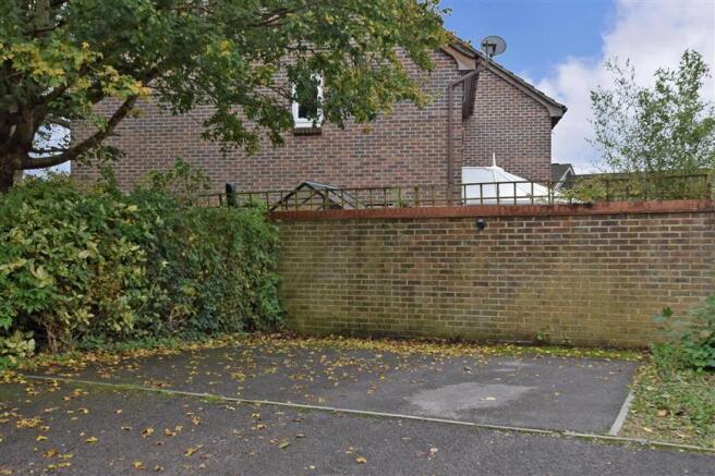 Driveway/Parking