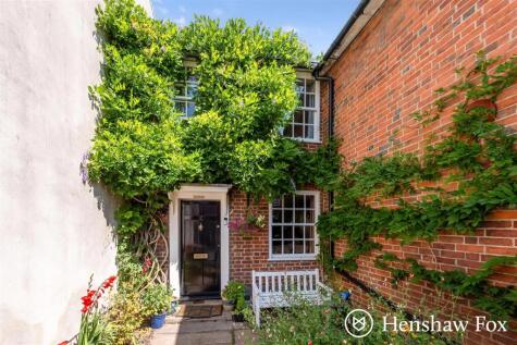Palmerston Street, Romsey Town Centre, Hampshire