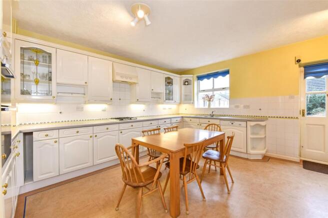 Kitchen/Breakfast Rm