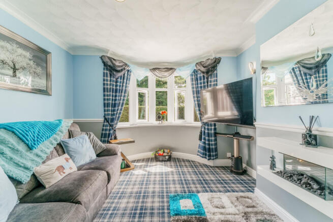 3 bed Semi-Detached for sale Image 7