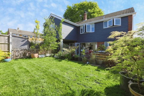 Chaucer Avenue, East Grinstead, RH19