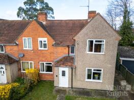 5, Hawthorn Gardens, Reading RG2 7NA