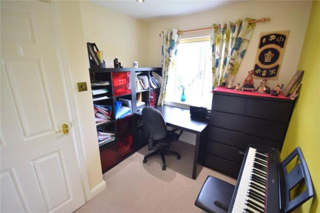 4 bed Detached to rent Image 9