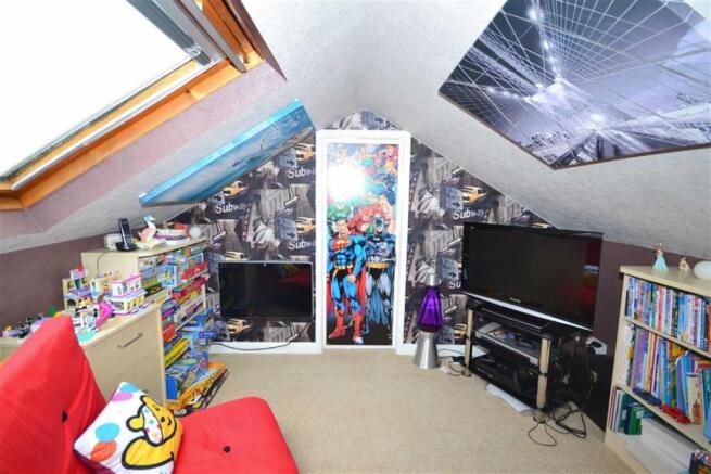 LOFT ROOM