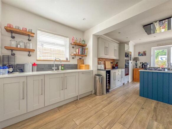 The Long Shoot - Image-11.jpg